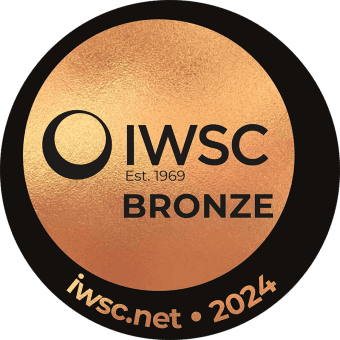 Brązowy medal w konkursie IWSC 2024 dla Gin Masuria Roots Wielkopolskiej Manufaktury Wódek